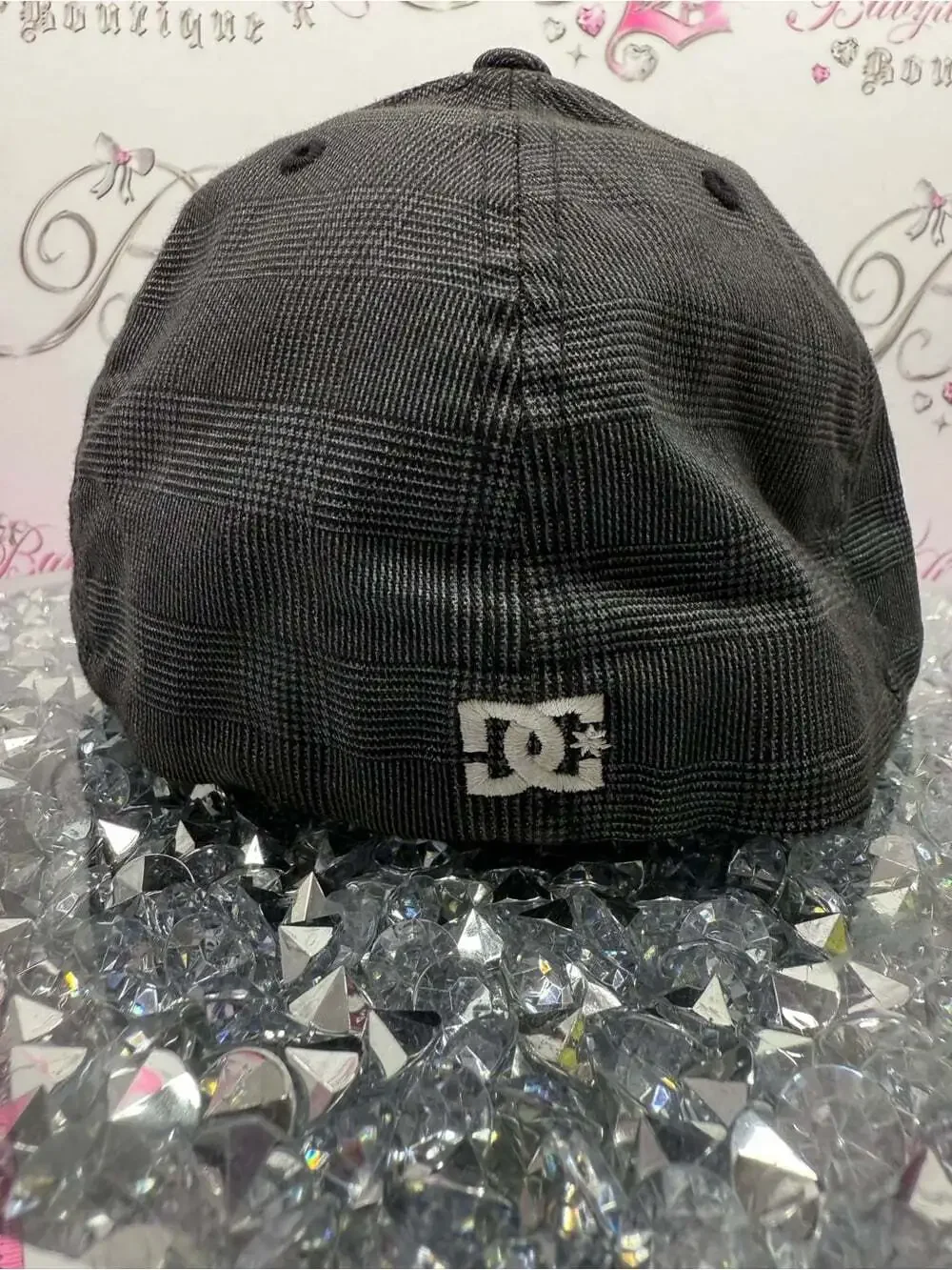 DC hat y2k streetwear rare Black Plaid Snapback Hat with White Logo flex fit
